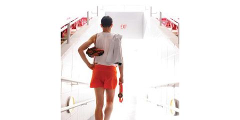 Leg, Product, Sleeve, Shoulder, Human leg, White, Red, Standing, Style, Shorts, 