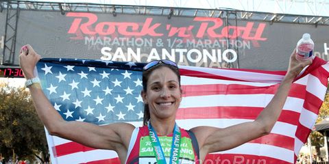 Kara Goucher wins the 2015 half marathon in San Antonio