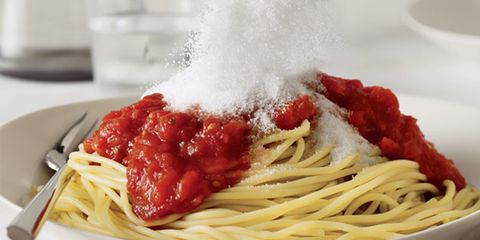 Food, Cuisine, Spaghetti, Ingredient, Dishware, Ketchup, Sauces, Condiment, Al dente, Tomato sauce, 