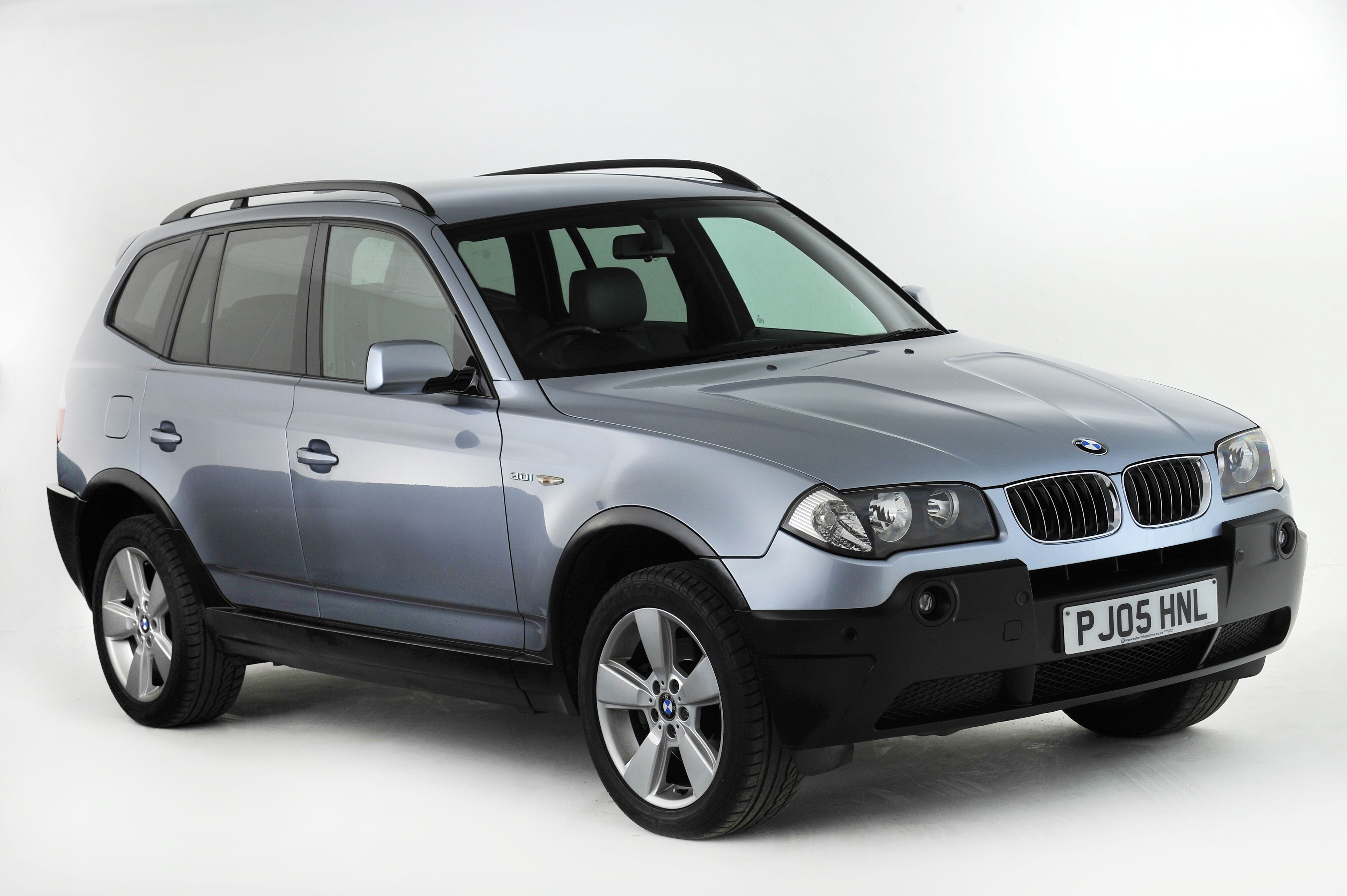 tunez Reversing Camera kit Reverse Car Backup Parking Rear View Safety For BMW X3 E83 Series