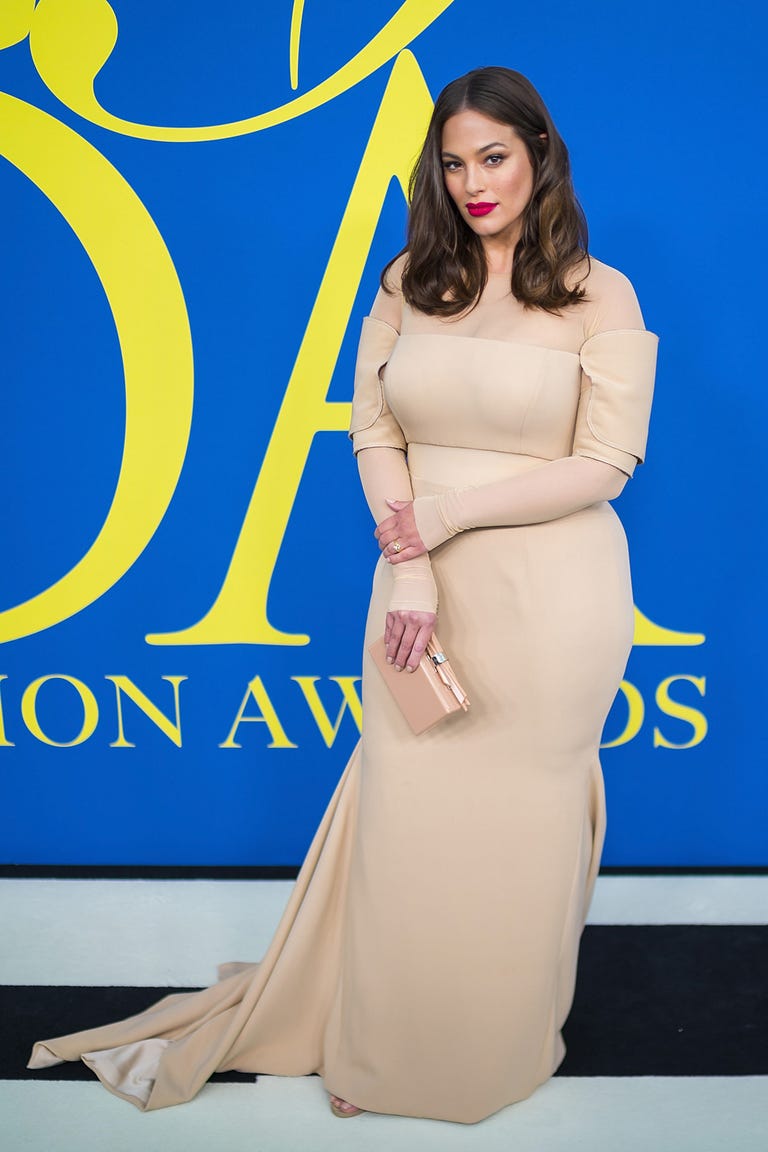 ashley-graham-cfda-awards-2018-1528196052.jpg