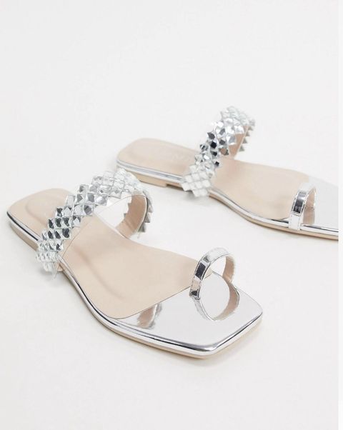 Zapatos y sandalias planas de de Zara, Valentino y Mango
