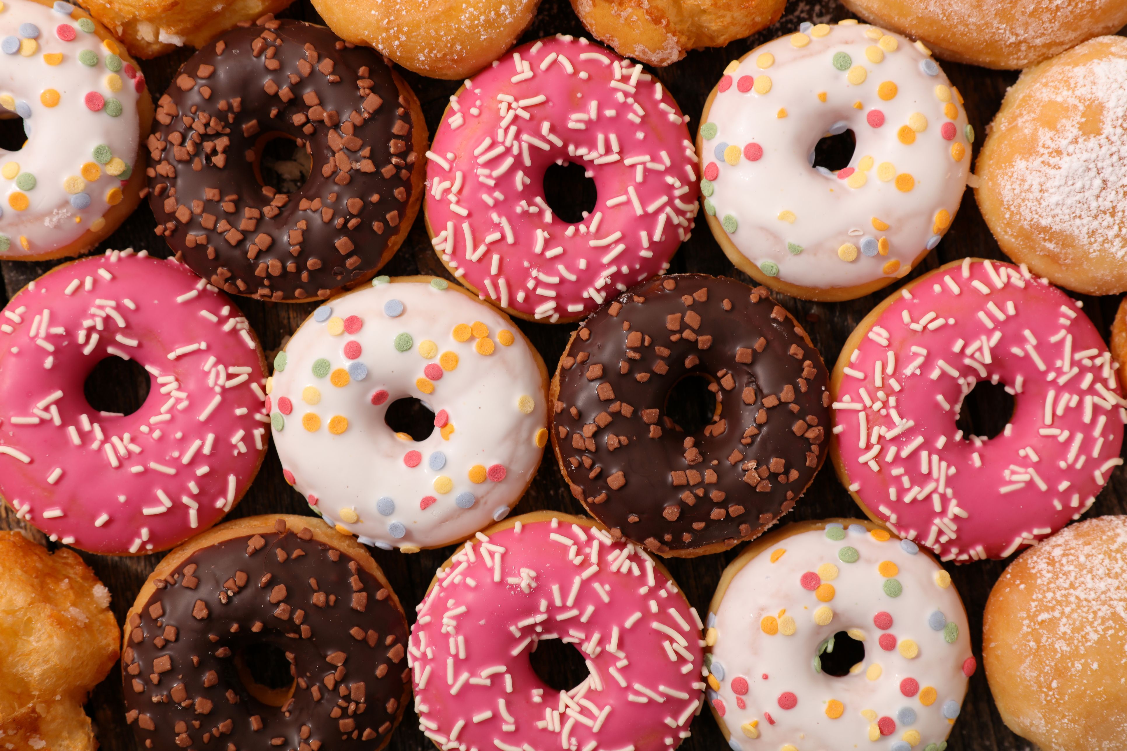 8 Reasons Why You Should Never Ever Eat Donuts