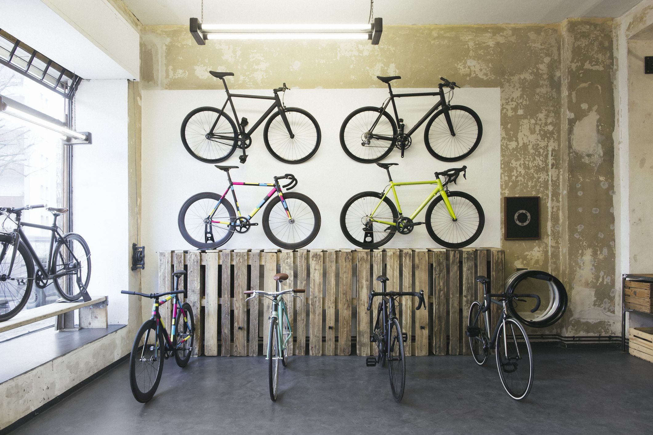 credit vlotter creatief 5 betrouwbare fiets beugels om je fiets op te hangen - Bicycling
