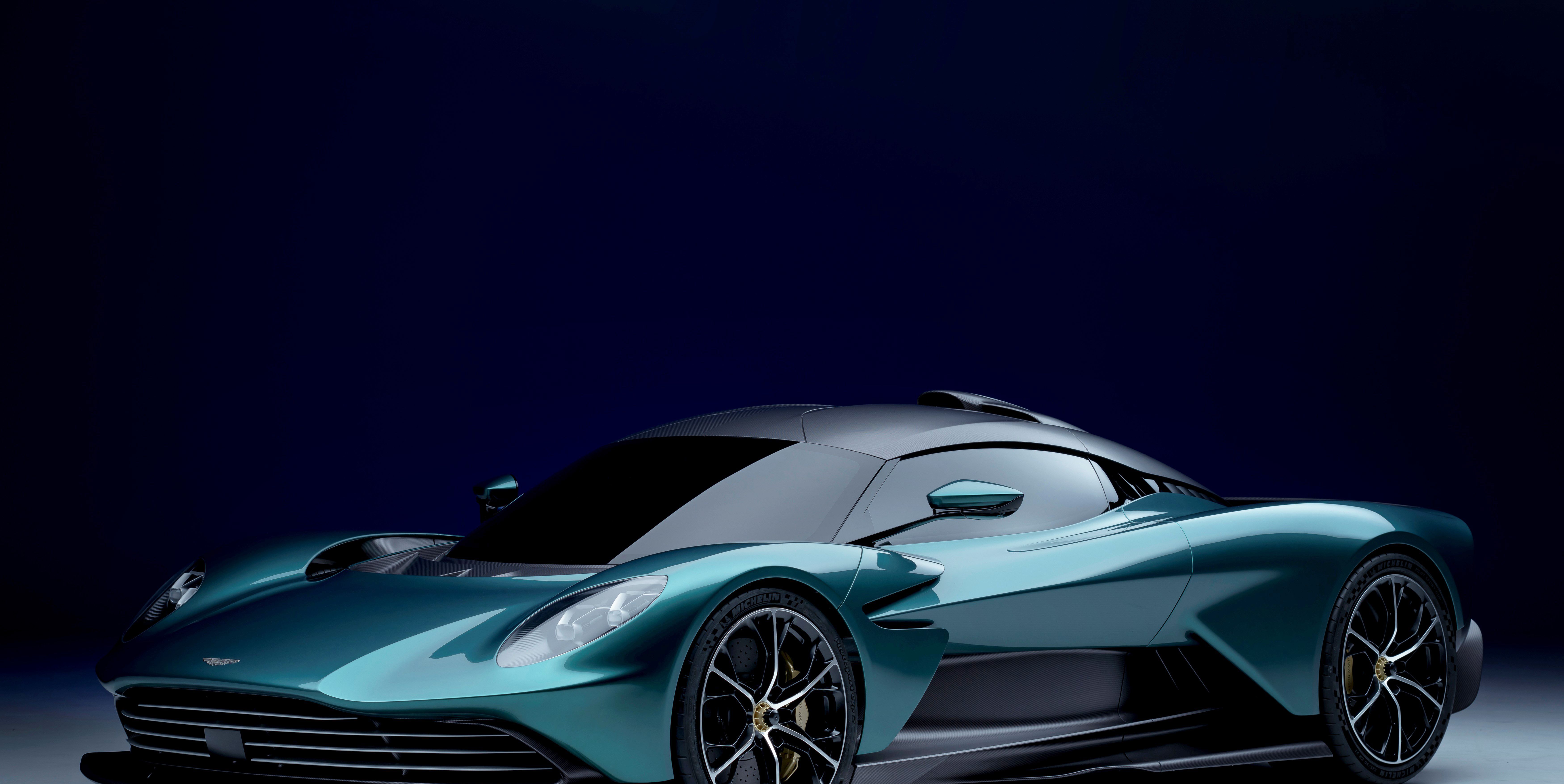 Aston Martin Has Deal to Develop New EVs and Battery Tech
