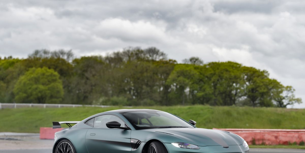 Aston Martin Vantage F1 Edition is what this car should have been from