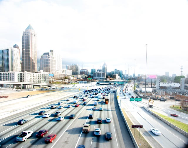 Atlanta, Géorgie contre le ciel blanc