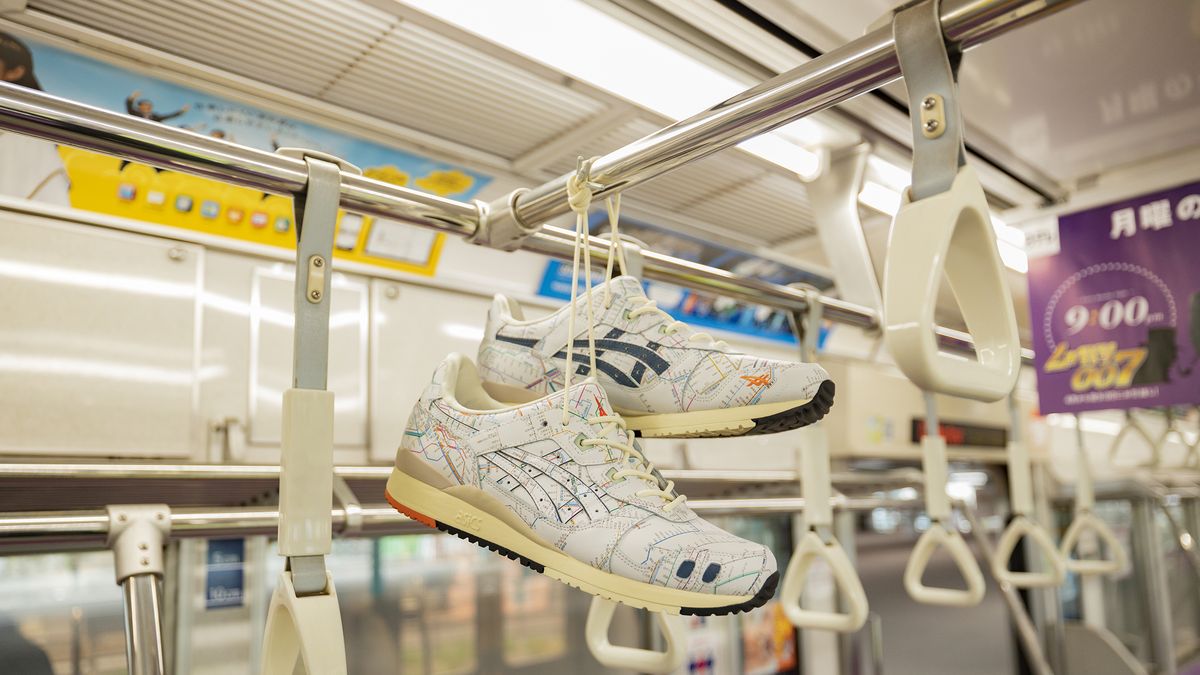 efterfølger Havbrasme Mangler These Asics Sneakers Double as a Map to Tokyo's Subway System