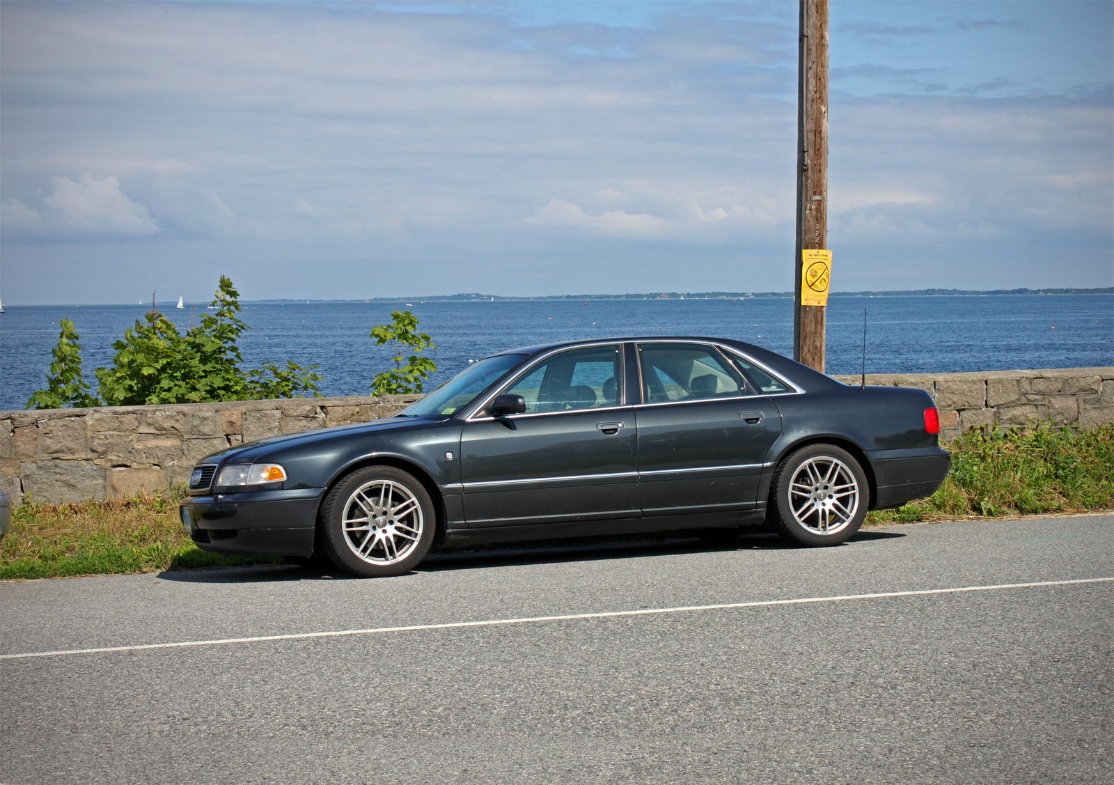 Street-Spotted: Audi A8