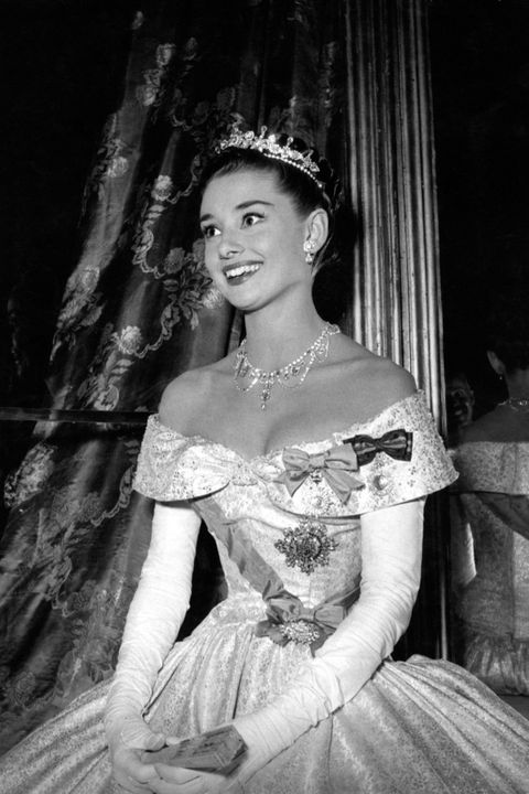 audrey hepburn is princess ann in a scene from the film roman holiday