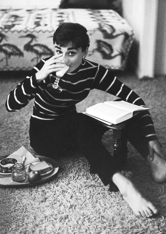 audrey-reading-1540330125.jpg