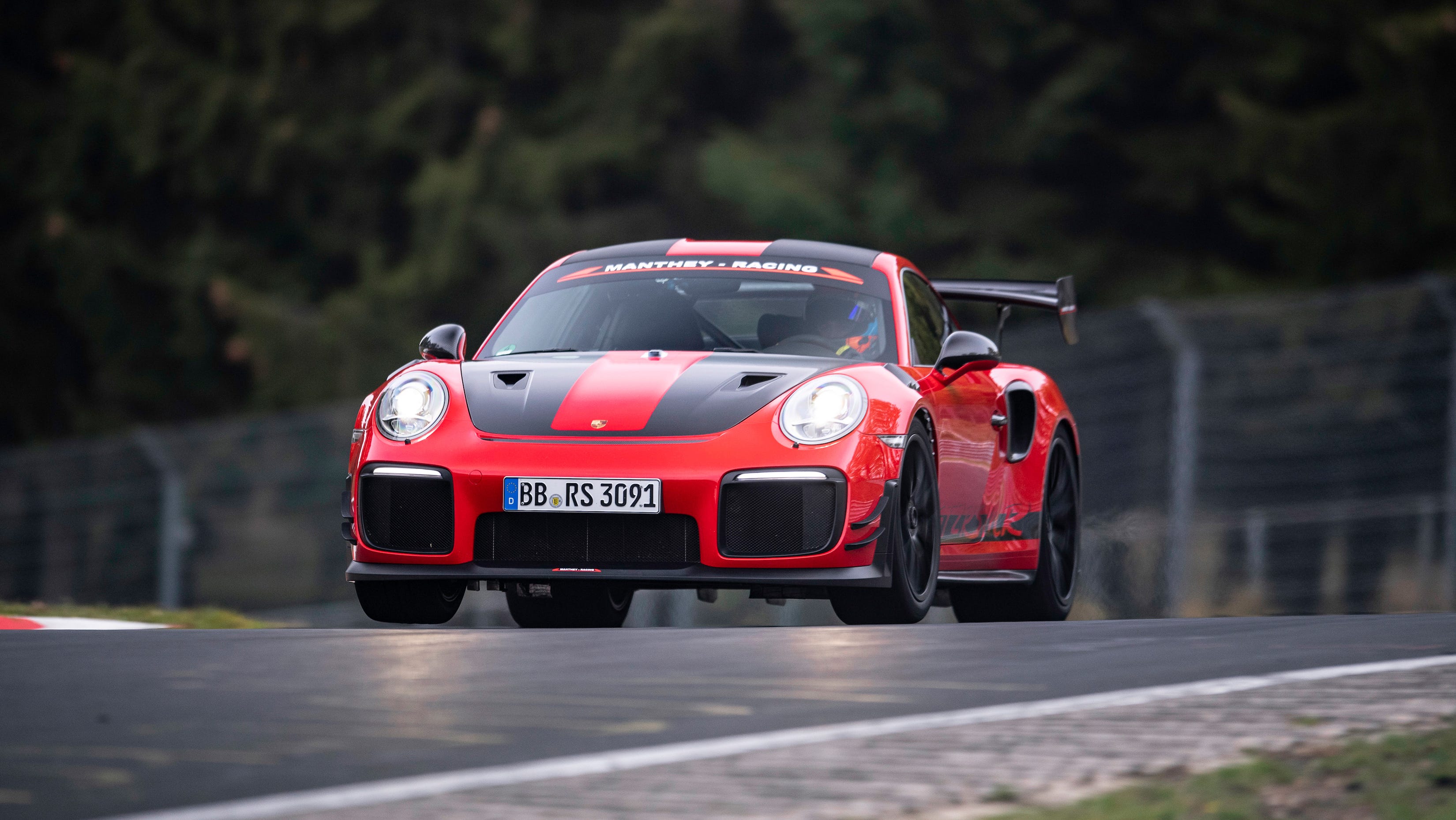 Porsche 911 GT2 RS Manthey Beats McLaren Senna in Ayrton's Hometown