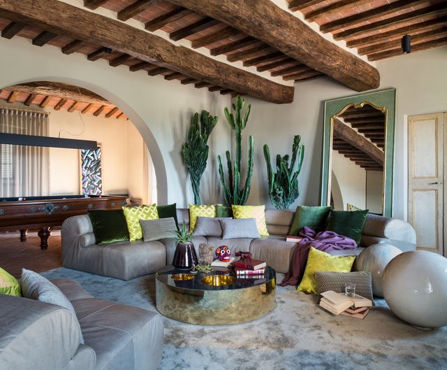 Una casa con un estilo rústico, moderno y elegante en Toscana