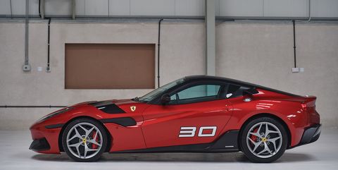 Sale A La Venta El Unico Ferrari Sp30 Del Planeta