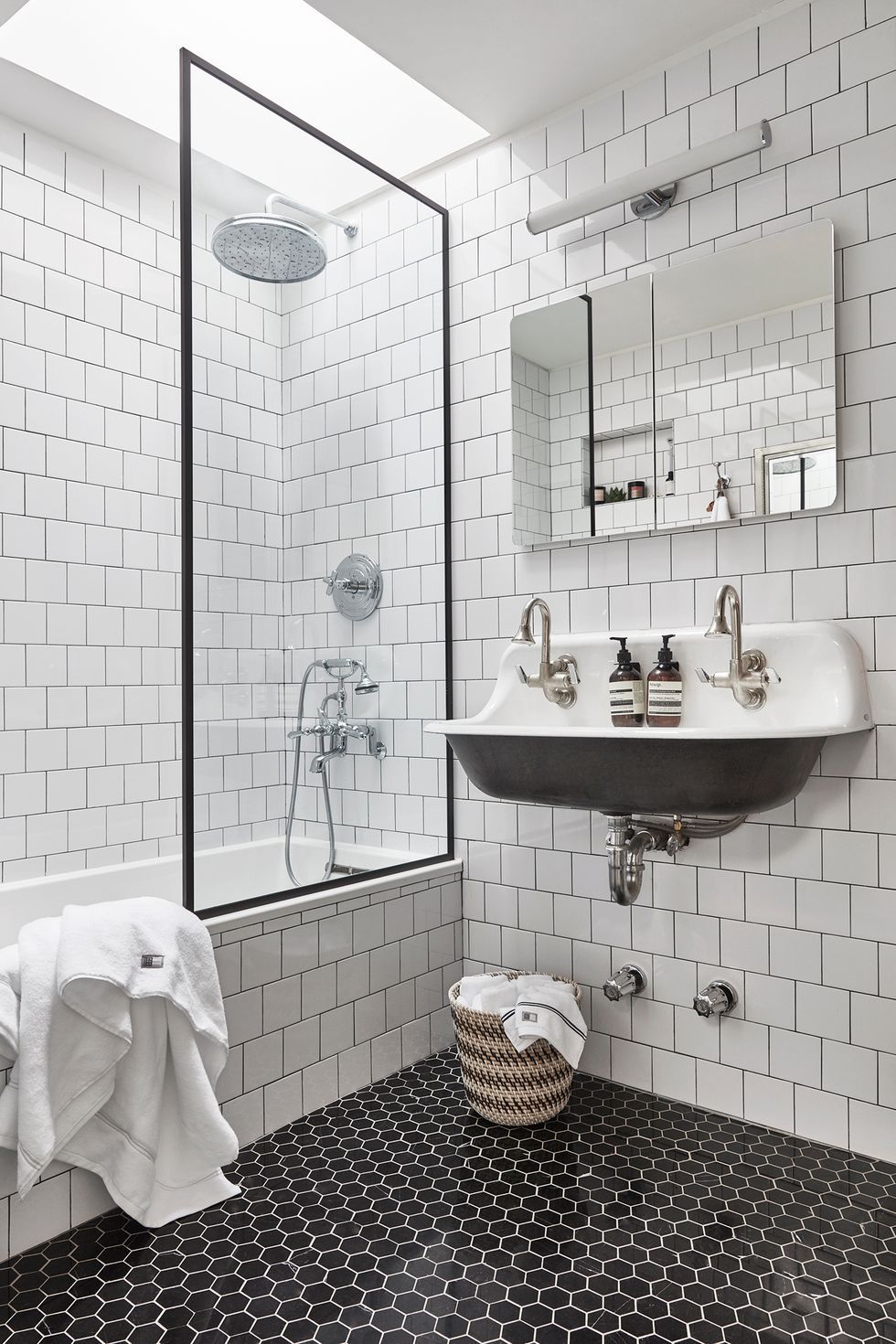 Bright Bathroom Ideas : 30 White Bathroom Ideas Decorating With White For Bathrooms : Soothing blue bath walls of sky blue glass subway tiles give off the reflective qualities of water in this simple bathroom.