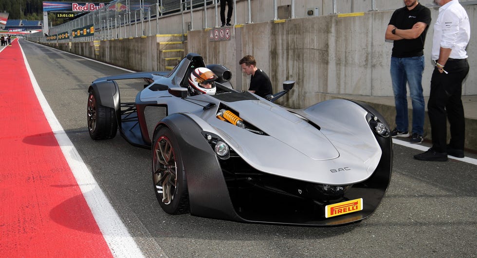 bac-mono-r-1634061635.jpg