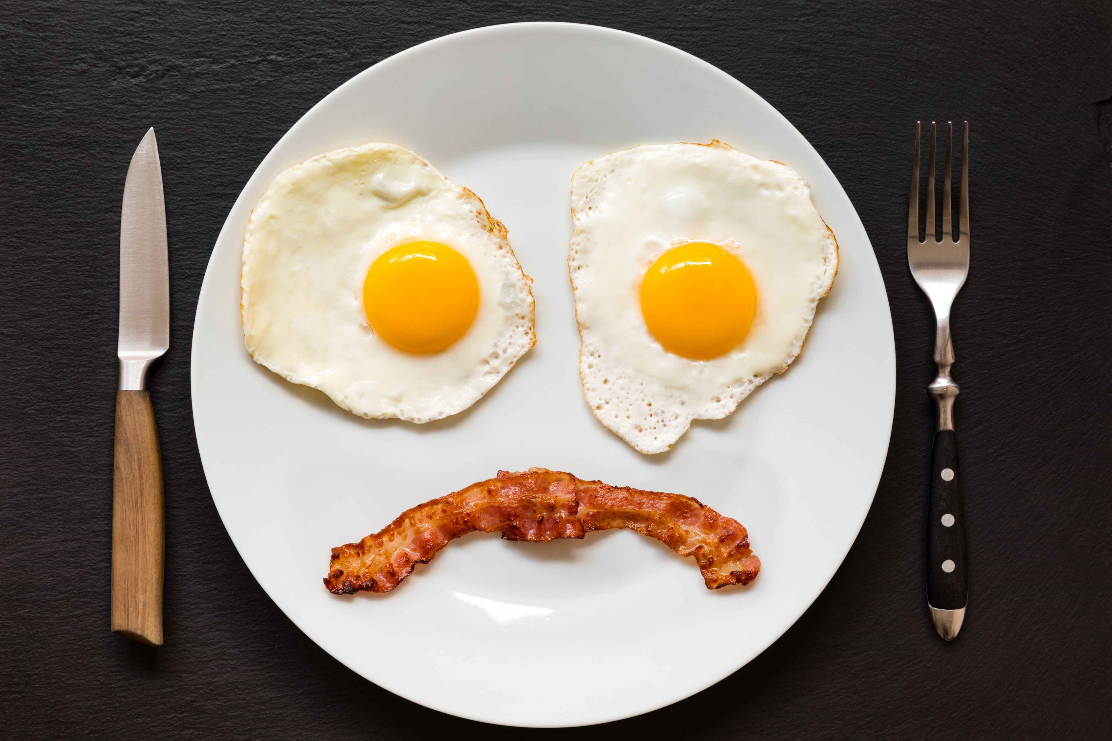 How many eggs can I eat a day to lose weight? - Chicken India