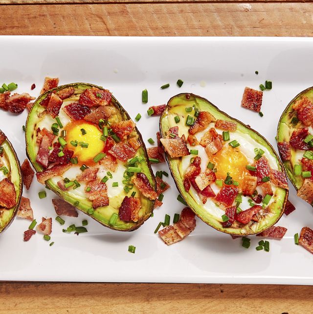 avocado boats filled with eggs and bacon