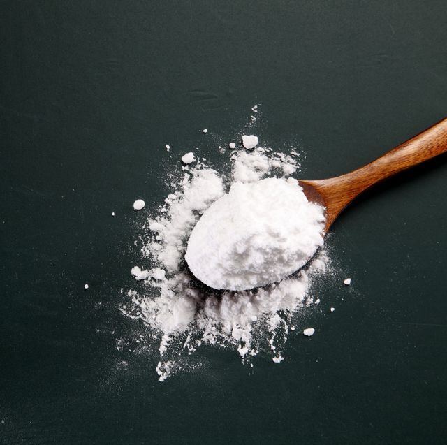 baking powder on a spoon