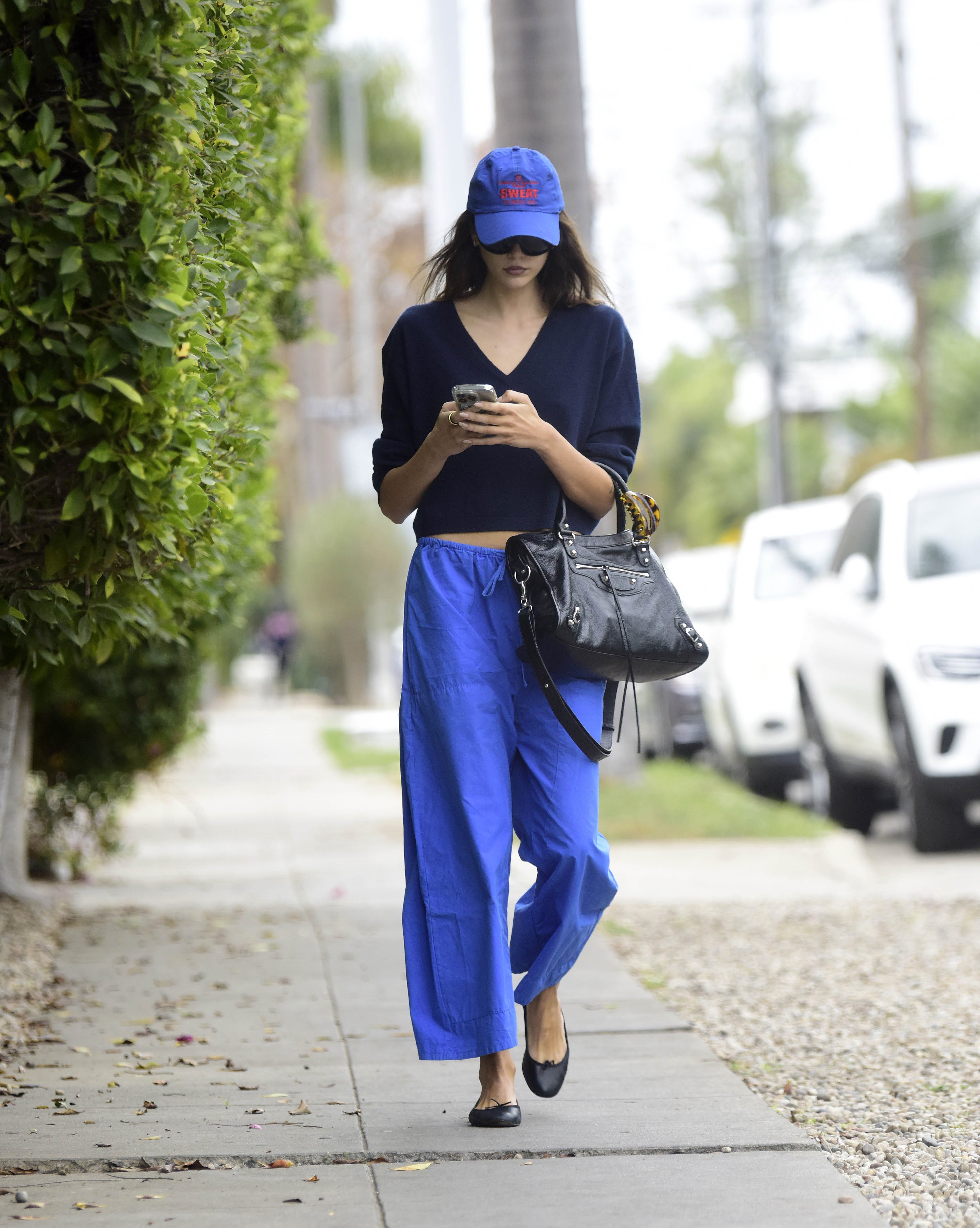 Kaia Gerber Carried the Slouchy Bag All the It Girls Want