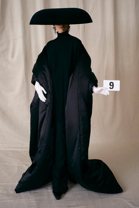 Balenciaga fall 2020 couture balenciaga fall 2020 couture