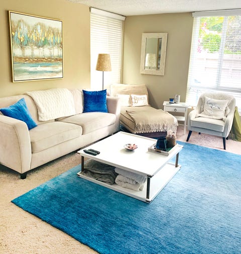 Living room, Furniture, Room, Interior design, Blue, Property, Turquoise, Coffee table, Table, Home, Living room, Furniture, Room, Interior design, Blue, Property, Turquoise, Coffee table, Table, Home,