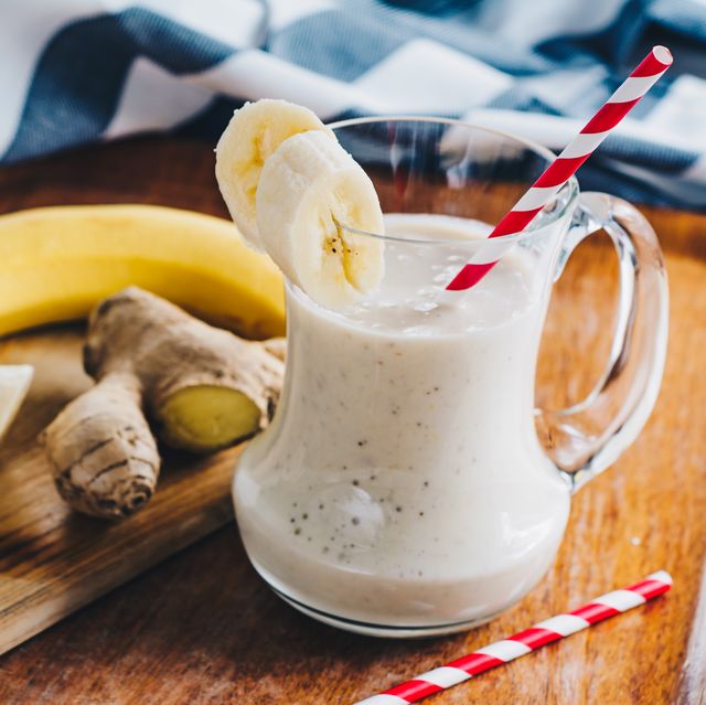 banana smoothie with ginger