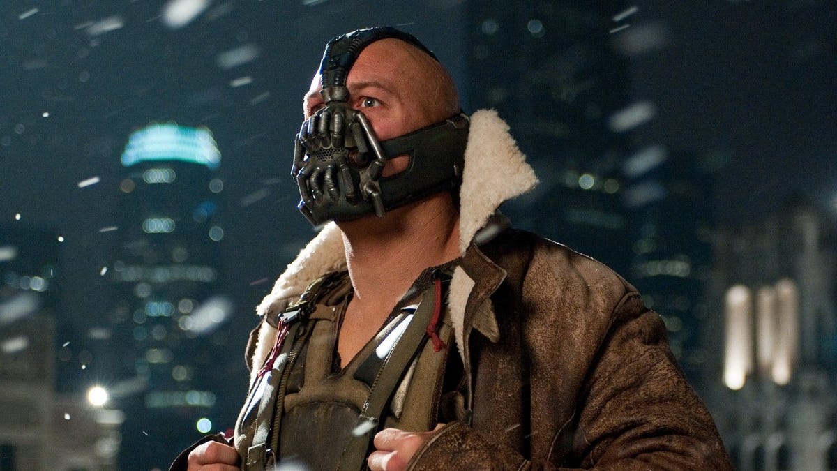 Tom Hardy lloró por las críticas al aspecto físico de Bane