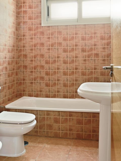 Bathroom, Tile, Property, Room, Wall, Floor, Tap, Toilet seat, Ceramic, Interior design, 
