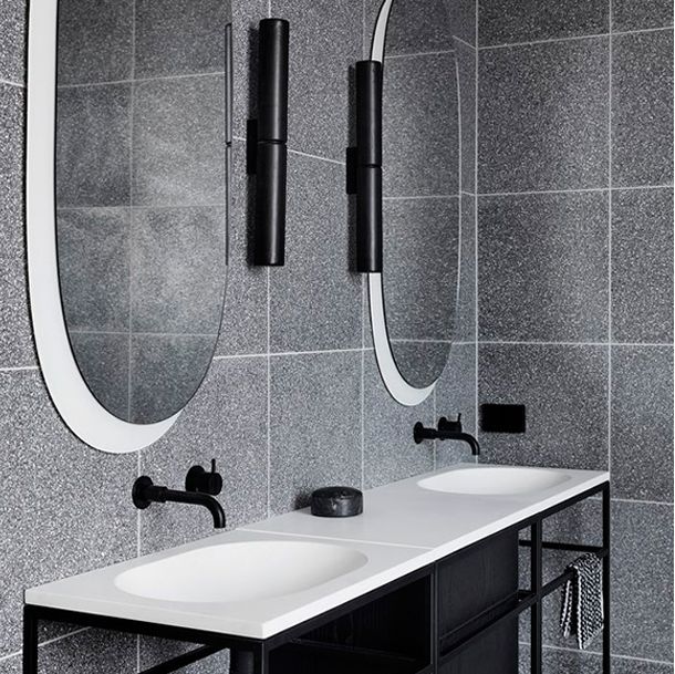 frío Cromático mostrador Tendencia: 20 baños modernos con grifos negros