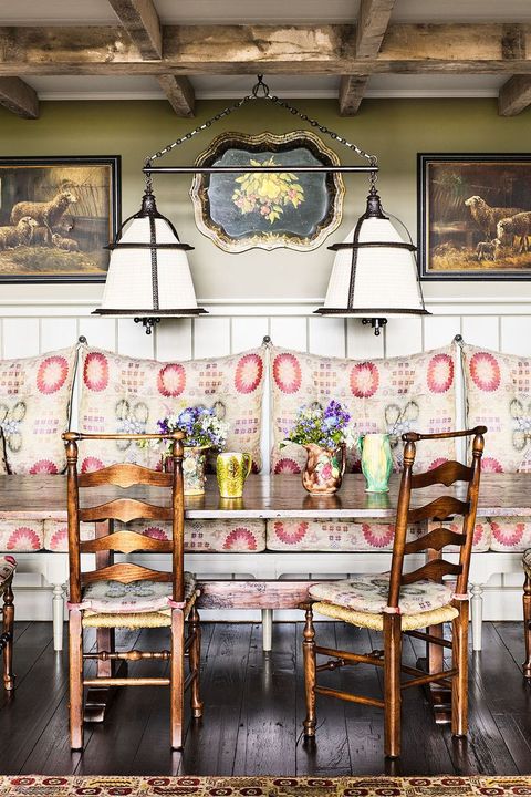 15 Stylish Banquette Seating Ideas, Dining Room Table With Booth Seating