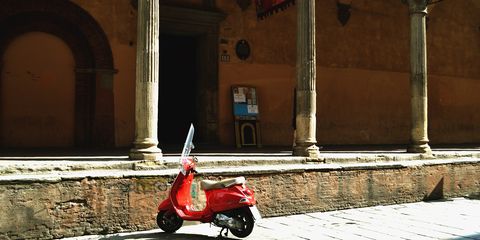 Scooter, Mode of transport, Vehicle, Vespa, Street, Architecture, Car, Road, City car, 