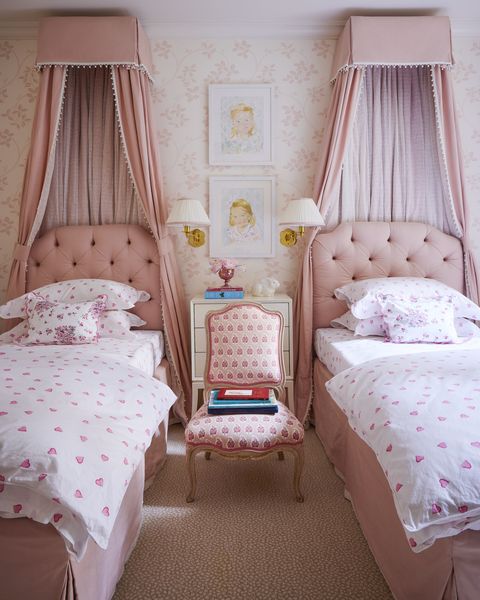 Beautiful Bedroom Decorating, How To Put 3 Twin Beds In One Room
