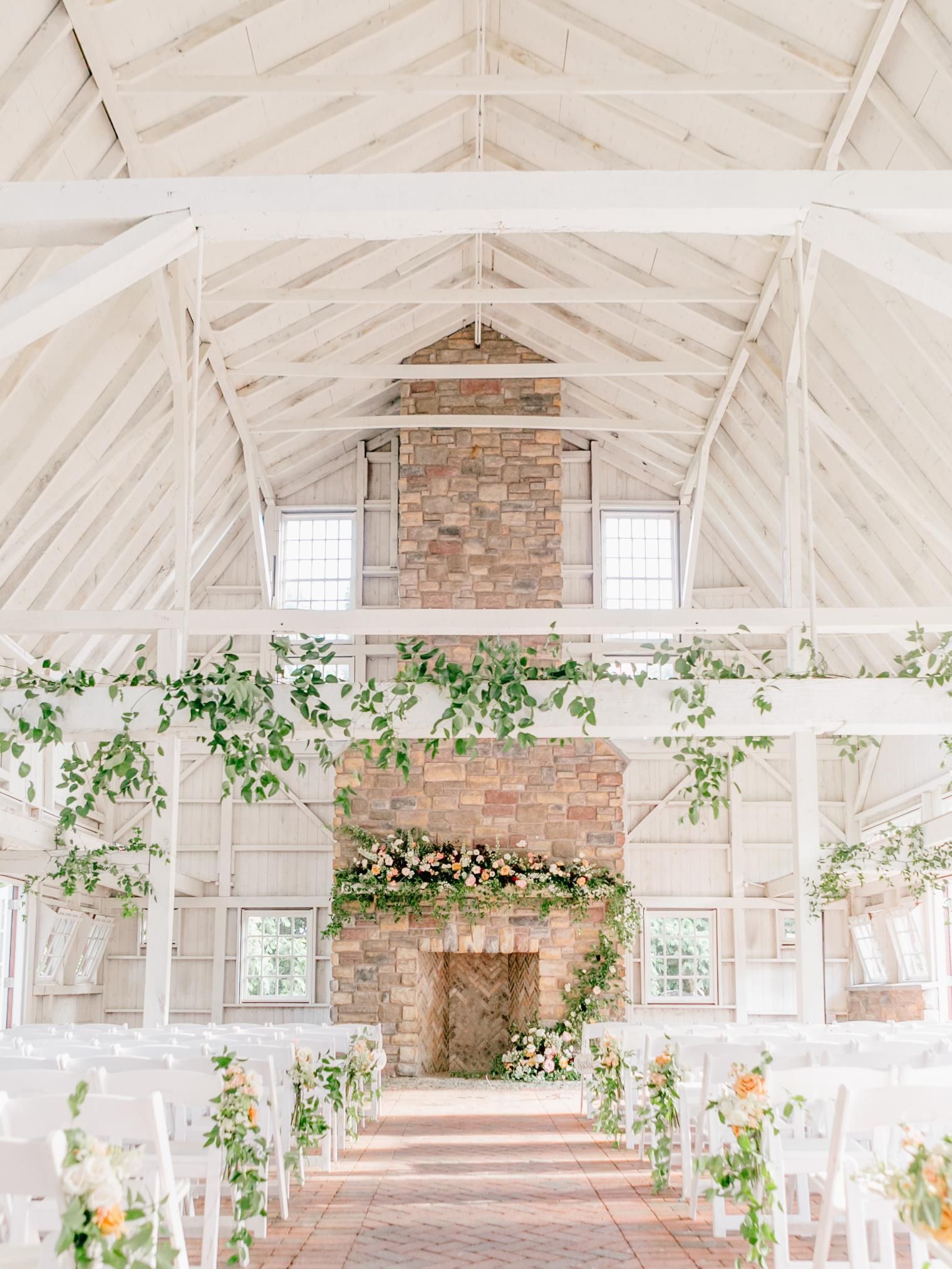 40 Rustic Barn Wedding Venues Charming Country Wedding Venues