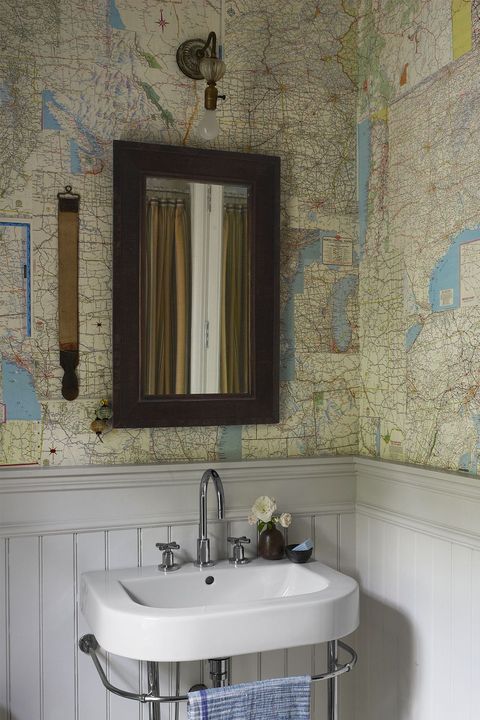 bathrooms with wallpaper