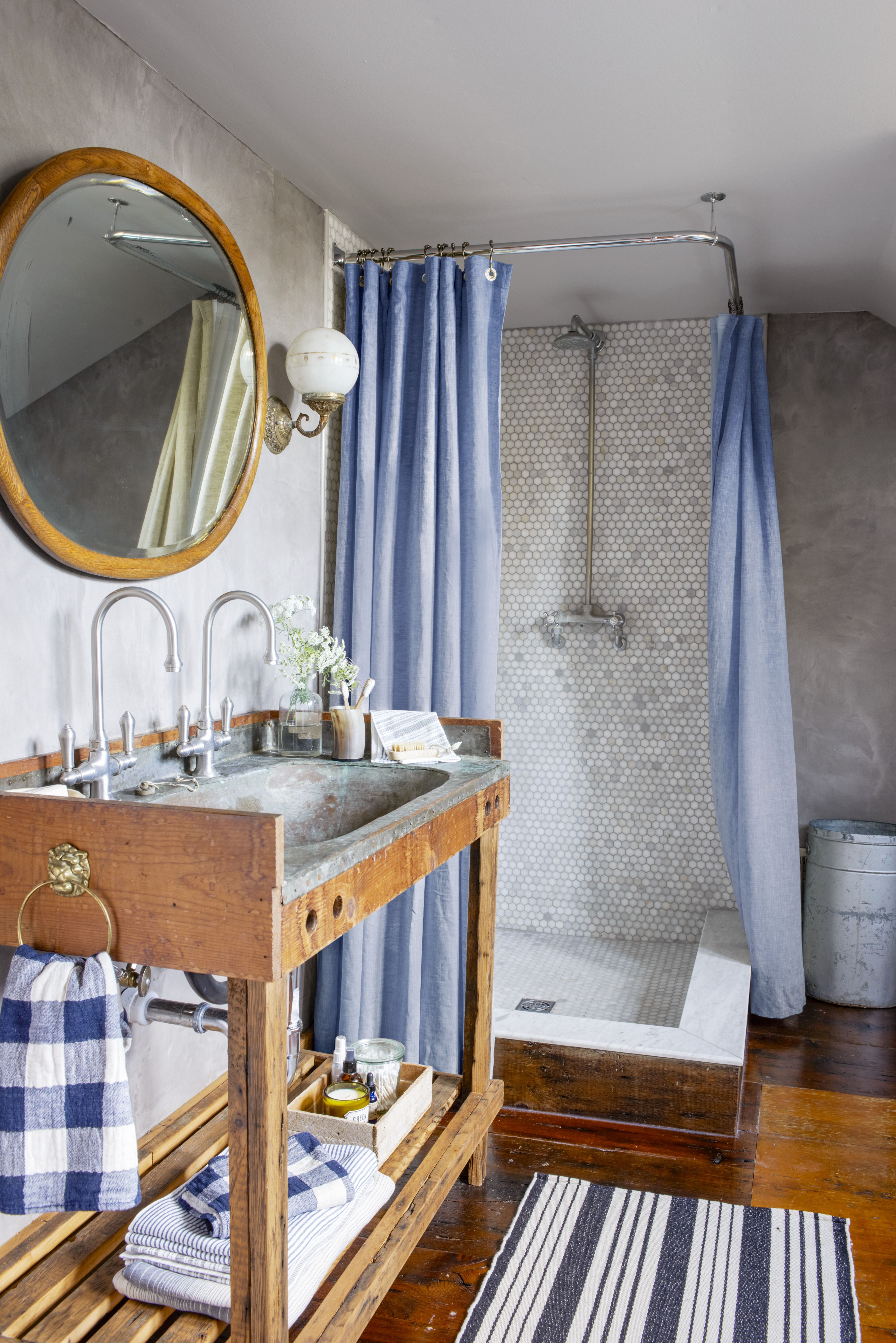 Bathroom Ideas Small Bathroom : Small Bathroom Design Ideas How To Make A Bathroom Look Bigger The Nordroom : These will fit in right to your small budget.