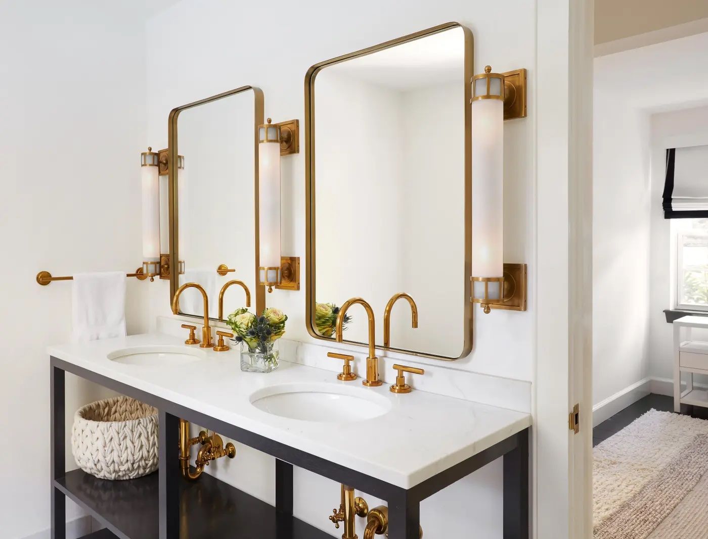 bathroom mirror fixtures