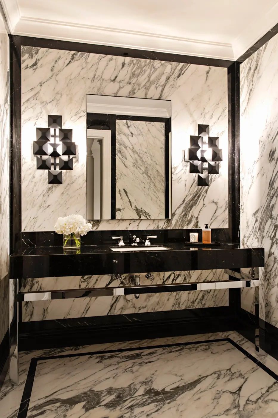 interior design bathroom lighting