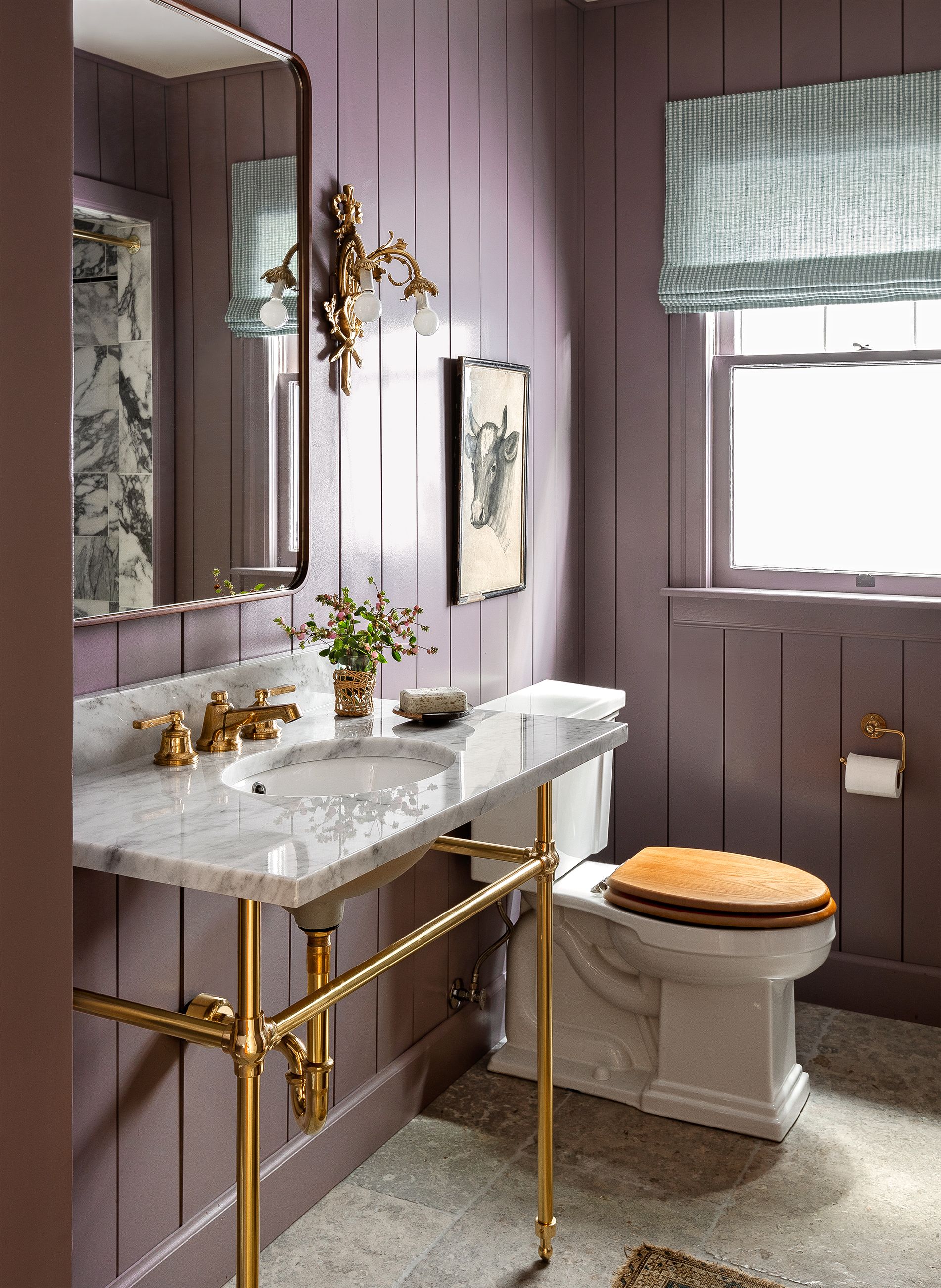 bathroom setting images