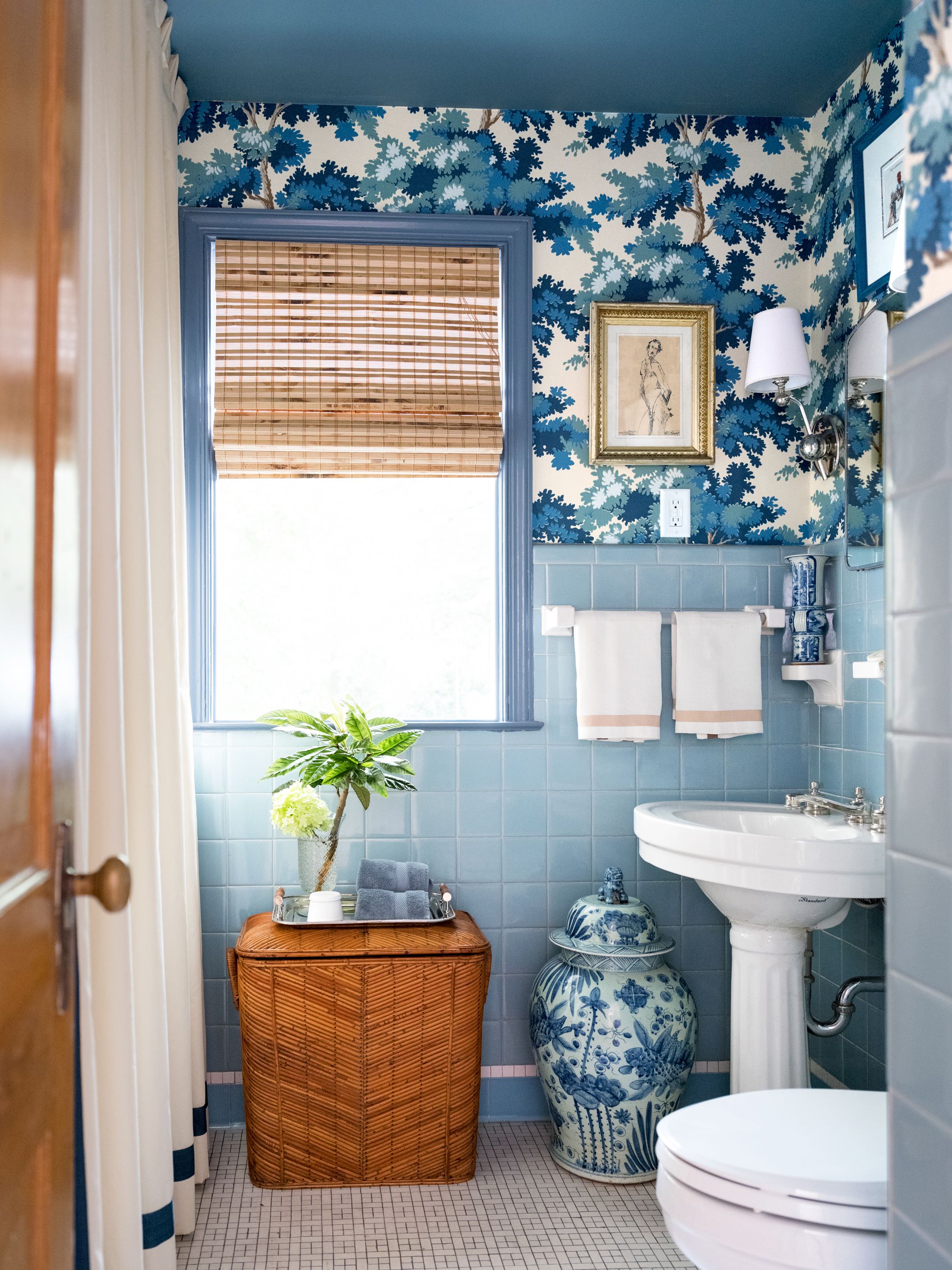 old blue tile bathroom decorating ideas