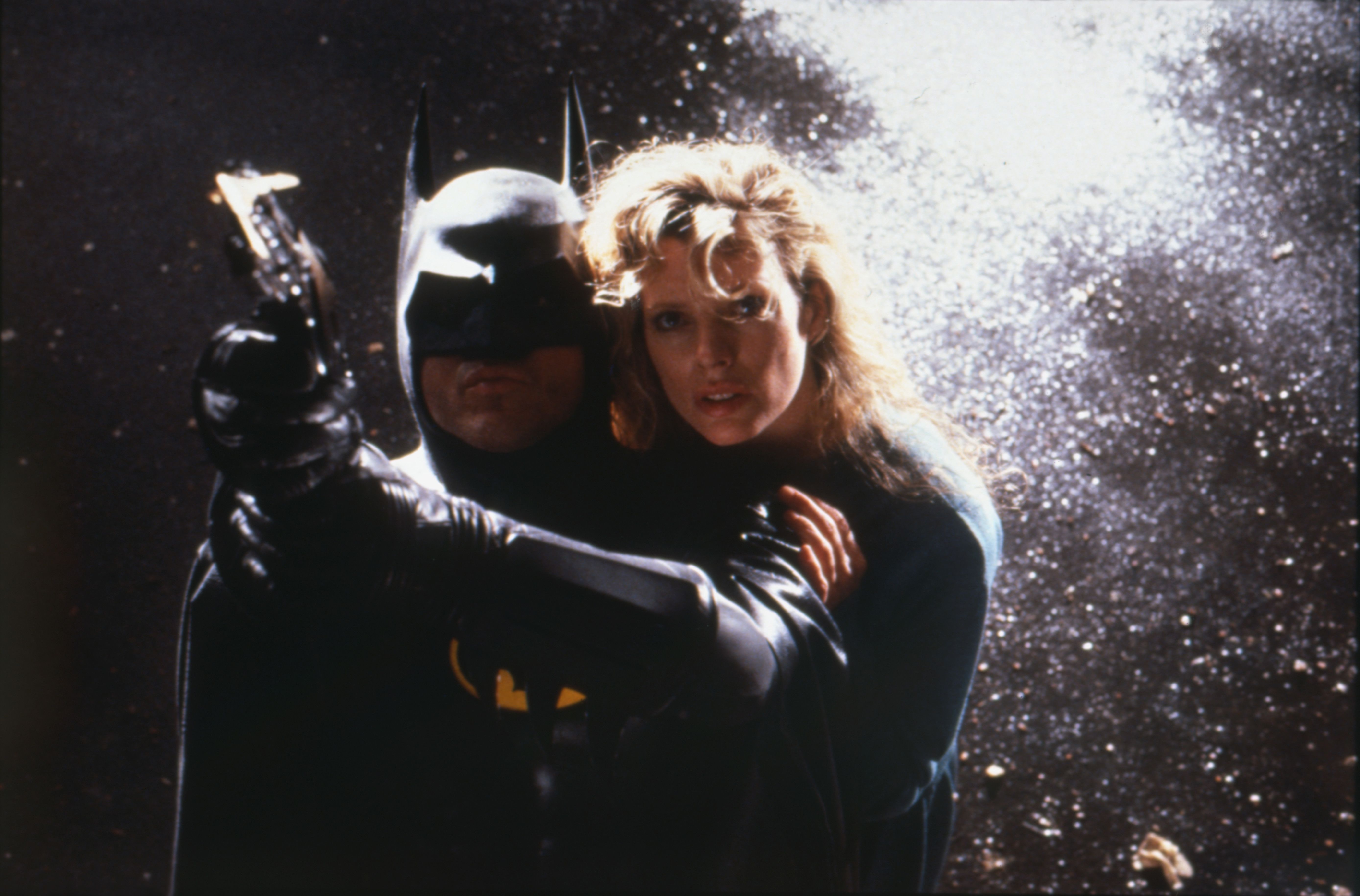 Batman's Alexander Knox died in the original version of Tim Burton's script