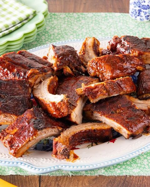 grilled bbq ribs on green table linen
