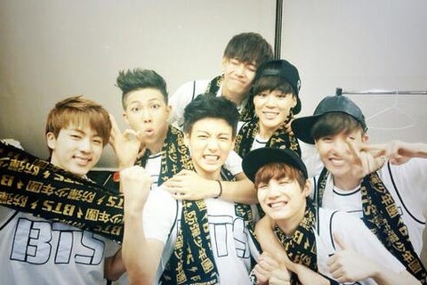 Bts 防弾少年団 が歴史に名を刻んだ出来事30選 8年間で達成した数々の受賞 記録更新 社会貢献 その他の偉業をプレイバック Bts 防弾少年団 が歴史に名を刻んだ出来事30選 8年間で達成した数々の受賞 記録更新 社会貢献 その他の偉業をプレイバック