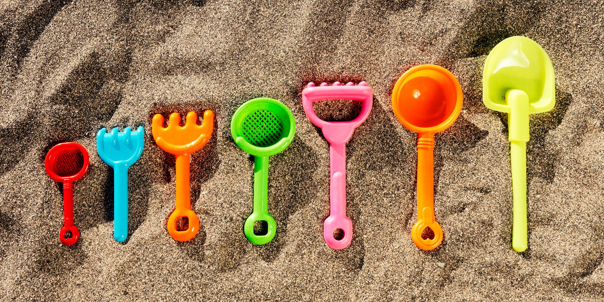 15 Best Sand Toys & Beach Toys for Summer 2022 - Kids Beach Toys