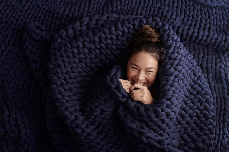 Bearaby Chunky Knit Weighted Blanket Is The Ultimate Nap Blanket