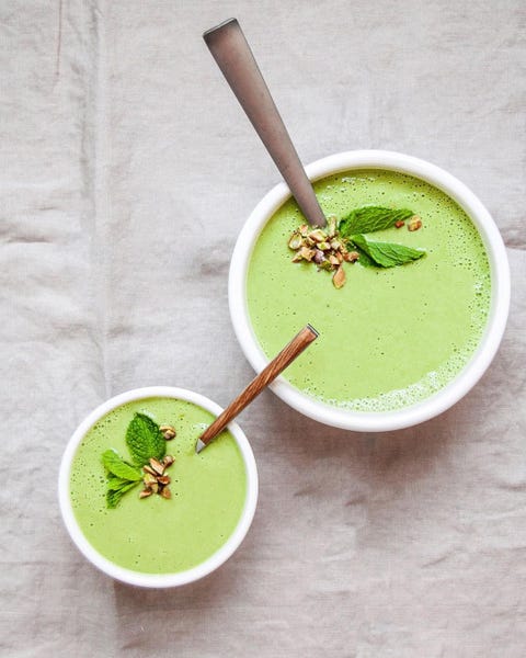 sopa de brócoli y pistacho
