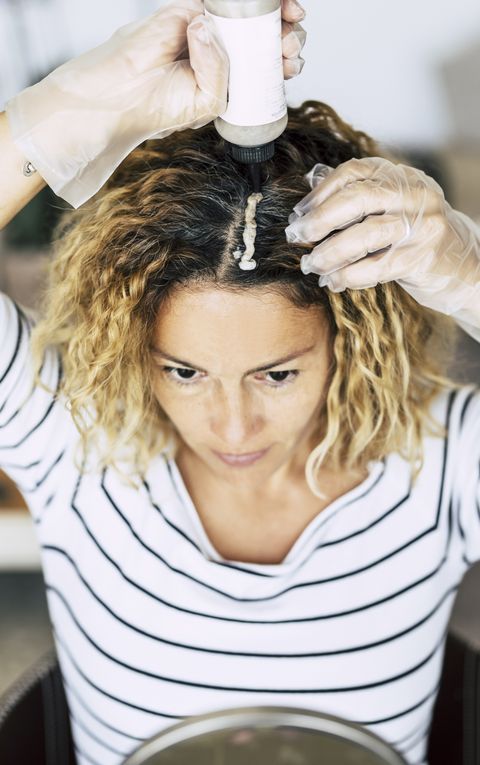 専門家がアドバイス 自宅で安全に 髪をブリーチ する方法