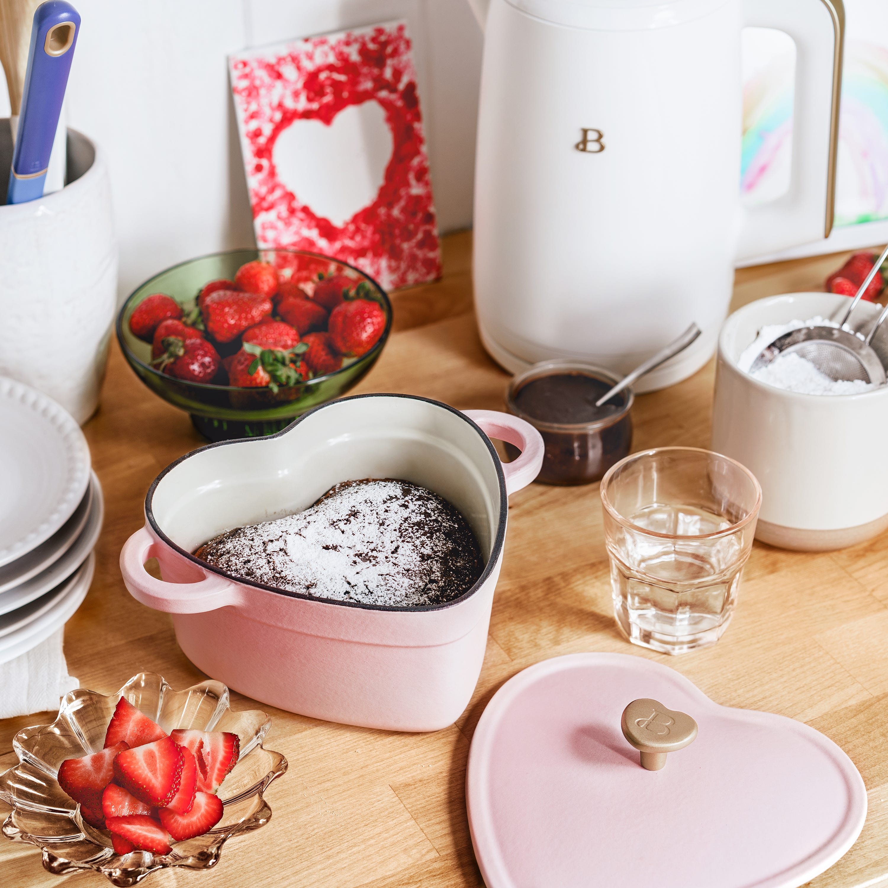 This $40 Heart-Shaped Dutch Oven Is the Perfect Le Creuset Dupe