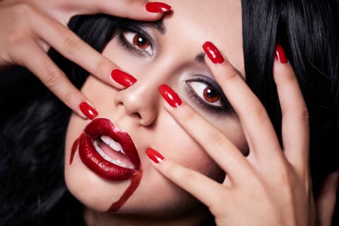 17 Best Vampire Makeup Tutorials For Halloween 2020 How To Do Vampire Makeup