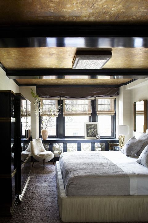 15 Bedrooms With Statement Ceilings Stunning Ceiling Designs